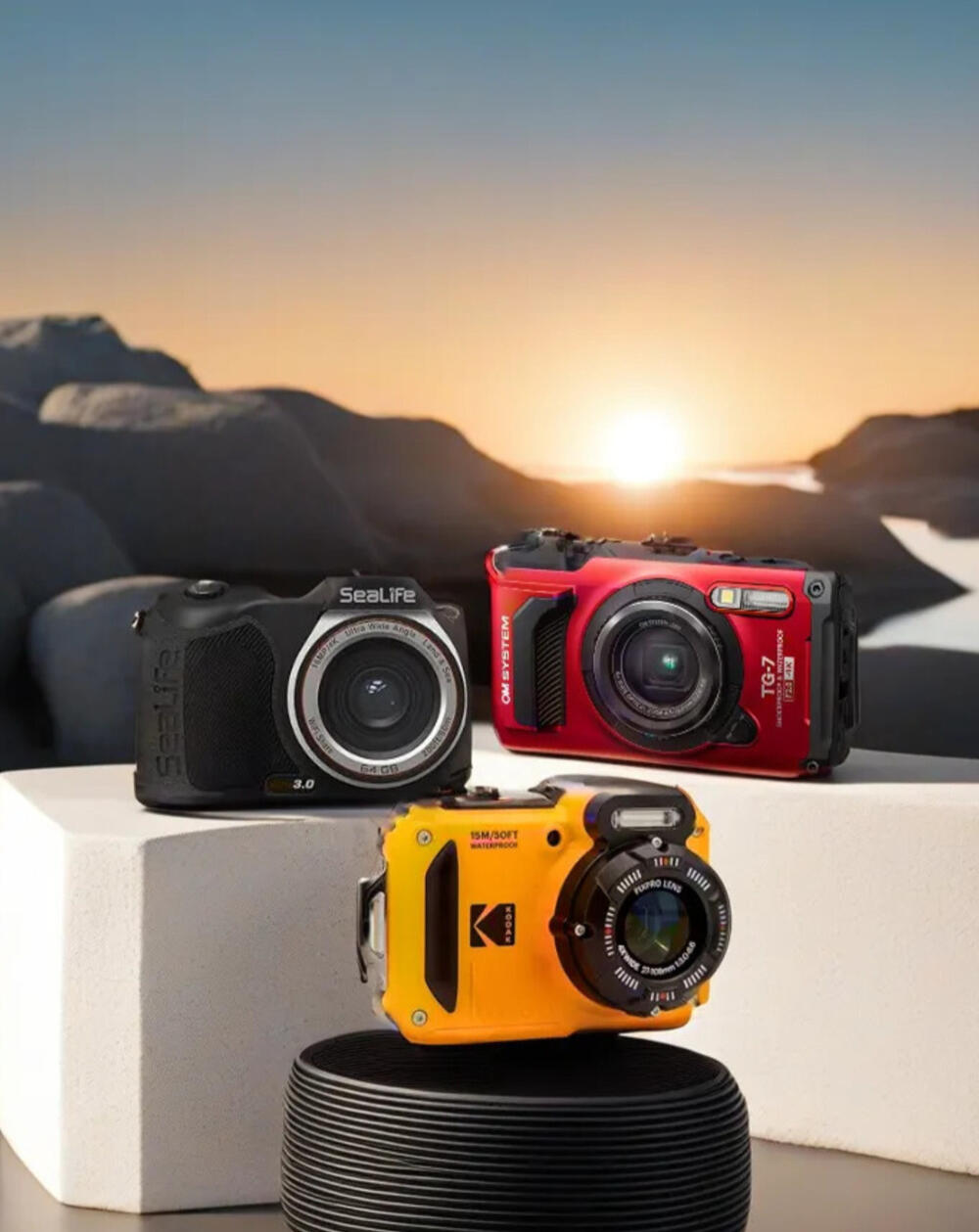 The top 3 dive cameras in 2024 compared.
